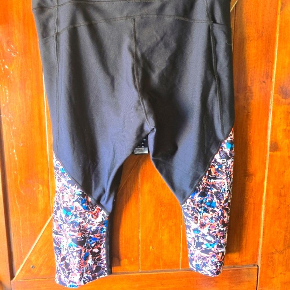 Under Armor capris sz 2x